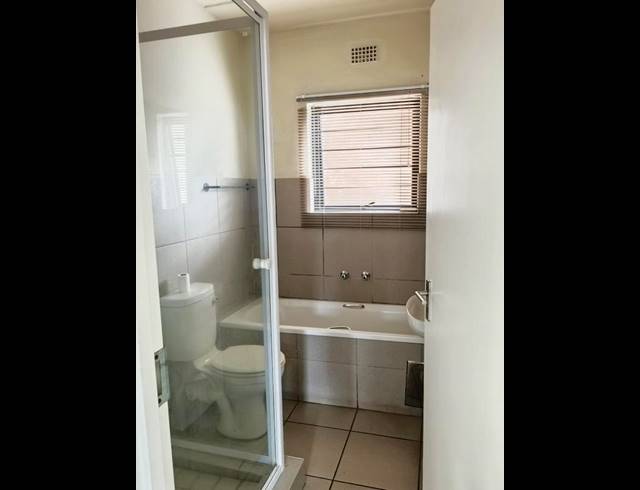 2 BEDROOM PROPERTY TO RENT IN RAVENSWOOD